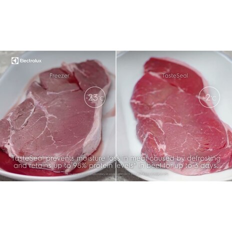 562L UltimateTaste 700 french door refrigerator