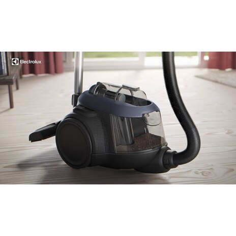 UltimateHome 700 canister vacuum cleaner