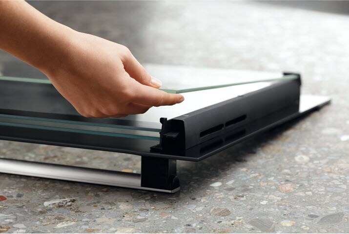 Dễ dàng tháo rời cửa