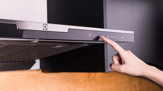 Điều khiển dễ dàng với công nghệ cảm ứng IQ Touch