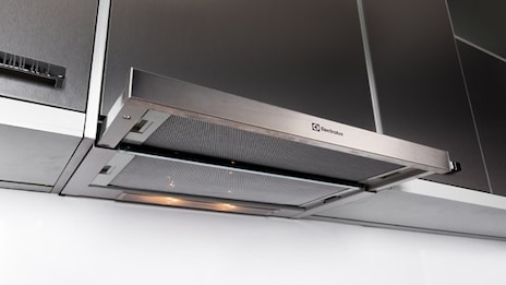 Máy hút mùi âm tủ Electrolux EFP9520X 4 Thiết kế âm tủ sang trọng, tạo sự thẩm mỹ cho không gian bếp